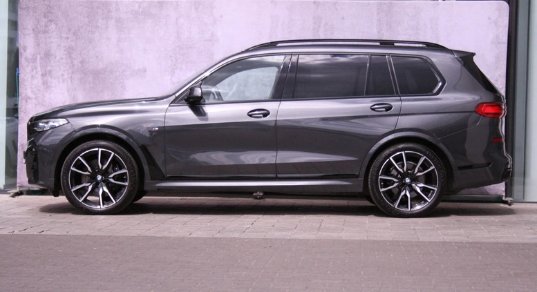 BMW X7 cena 377900 przebieg: 87900, rok produkcji 2021 z Toruń małe 497